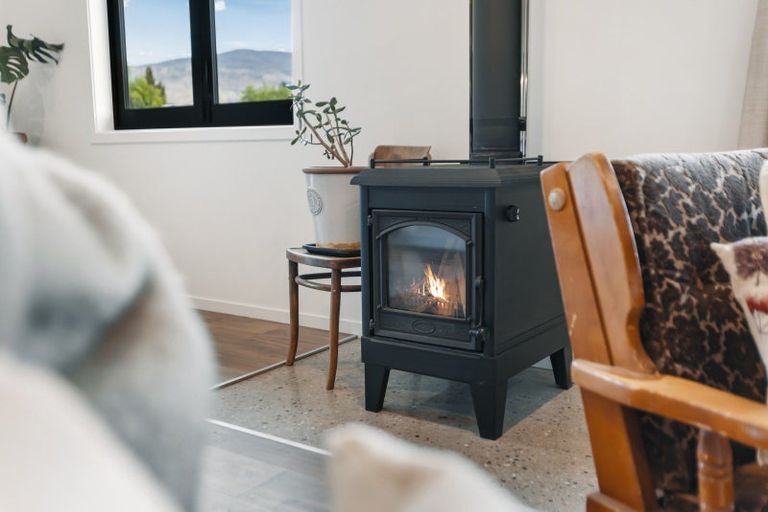 Photo of property in 69 Wallis Drive, Cromwell, 9310