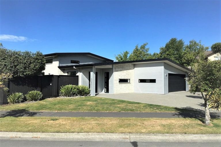 Photo of property in 20 Country Palms Drive, Halswell, Christchurch, 8025