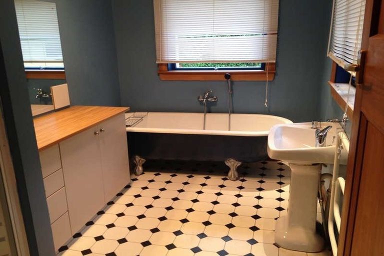 Photo of property in 14 Chilcombe Street, Ilam, Christchurch, 8041