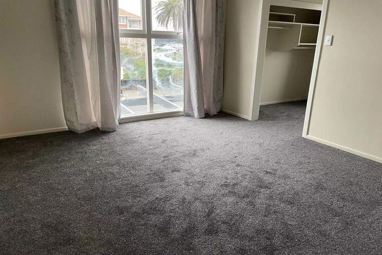 Photo of property in 305 Te Atatu Road, Te Atatu South, Auckland, 0610