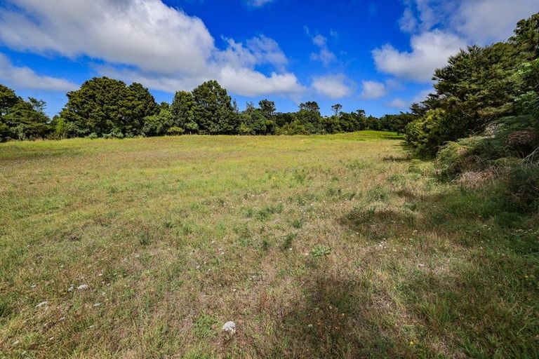 Photo of property in 419 Kemp Road, Awhitu, 2684