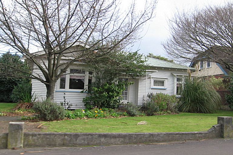 Photo of property in 36 Russell Street, Palmerston North, 4414