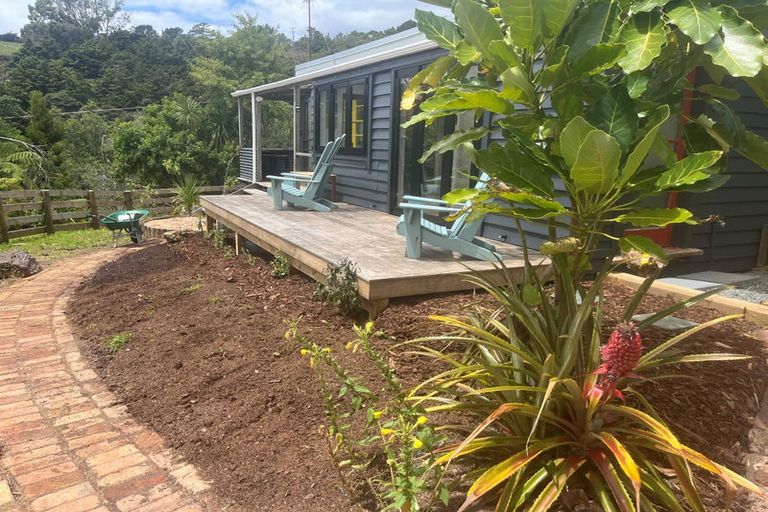 Photo of property in 216 Massey Road, Waipu, 0582