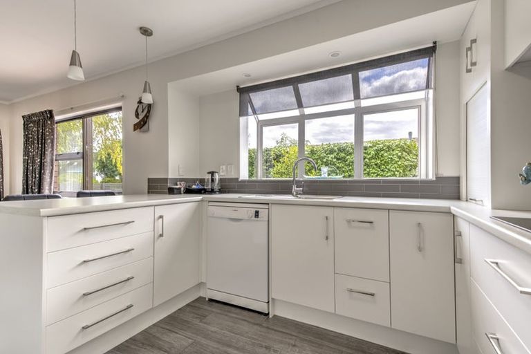 Photo of property in 19 Ngaio Place, Pukete, Hamilton, 3200