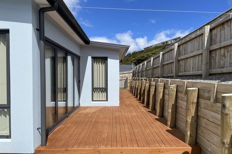 Photo of property in 11 Topsail Way, Whitby, Porirua, 5024
