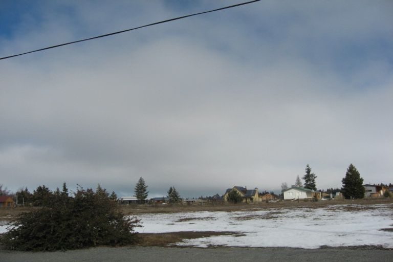Photo of property in 64 Glencairn Road, Twizel, 7901