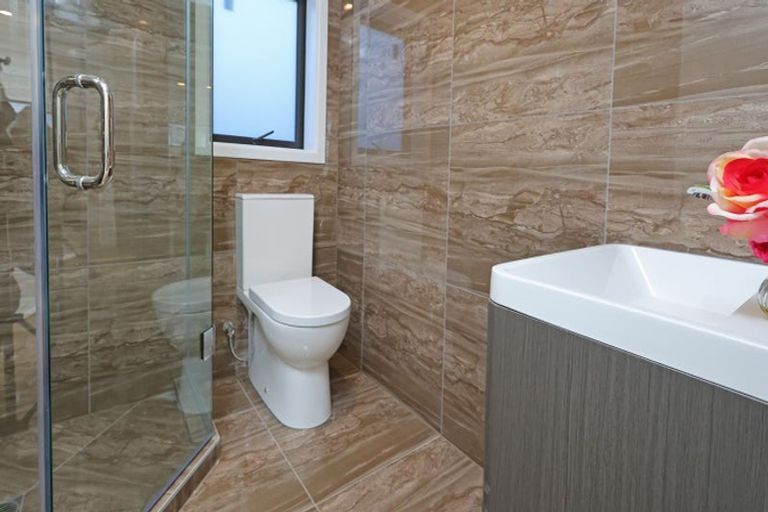 Photo of property in 538b Swanson Road, Ranui, Auckland, 0612