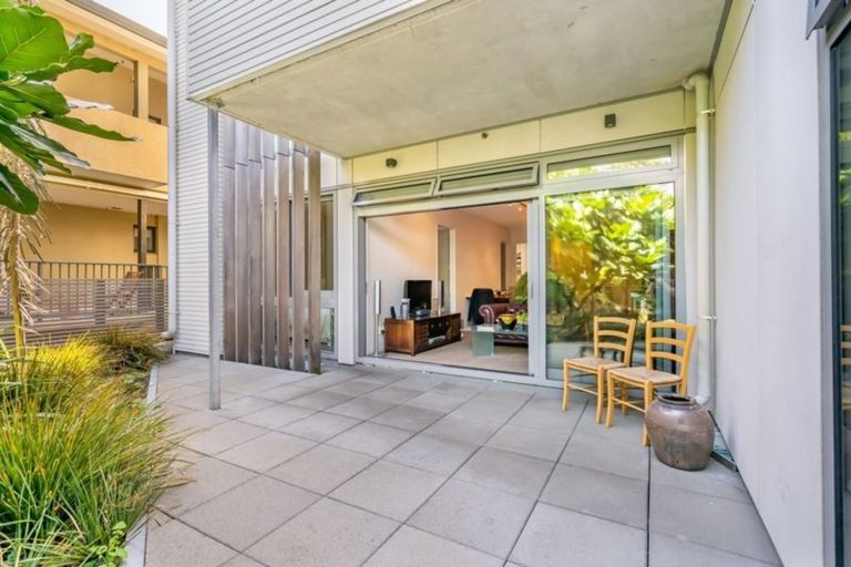 Photo of property in Masina Apartments, 107/80 Riddiford Street, Newtown, Wellington, 6021