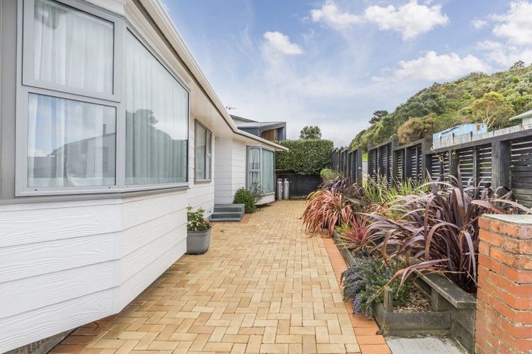 Photo of property in 244 Mitchell Street, Brooklyn, Wellington, 6021