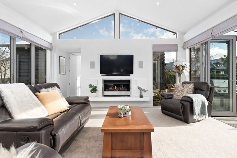 Photo of property in 3 Bridesdale Drive, Lake Hayes, Queenstown, 9304