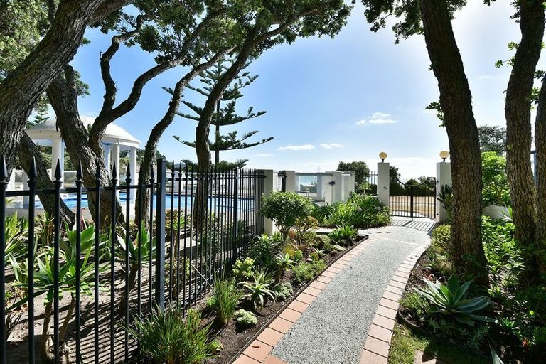 Photo of property in Oceanside Apartments, 22/453 Hibiscus Coast Highway, Orewa, 0931