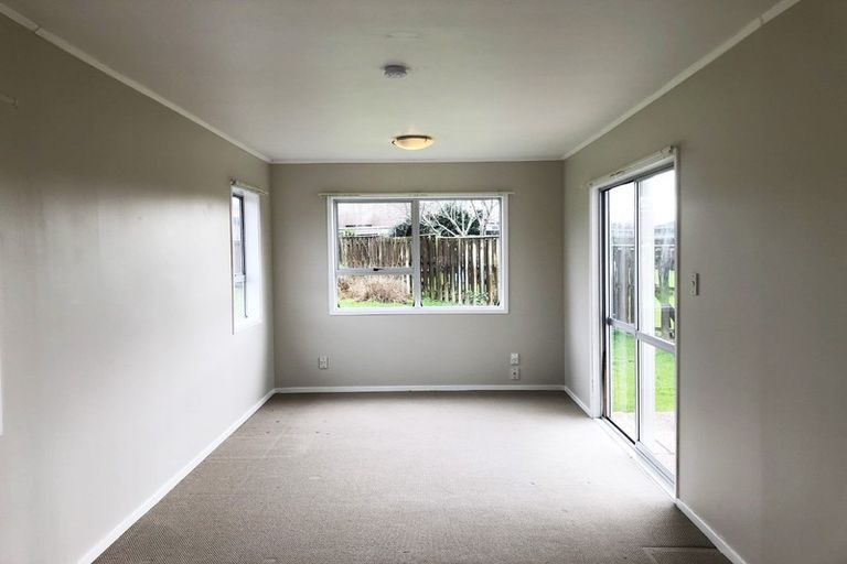 Photo of property in 17 Olena Avenue, Sunnyhills, Auckland, 2010
