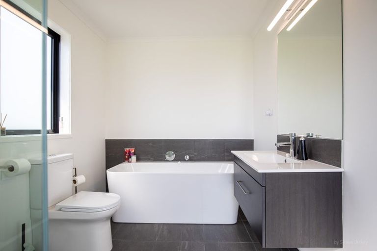 Photo of property in 15 Ruruhi Street, Raglan, 3225