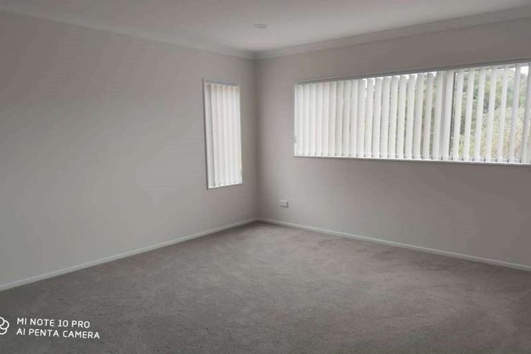 Photo of property in 151 Tiriwa Drive, Massey, Auckland, 0614