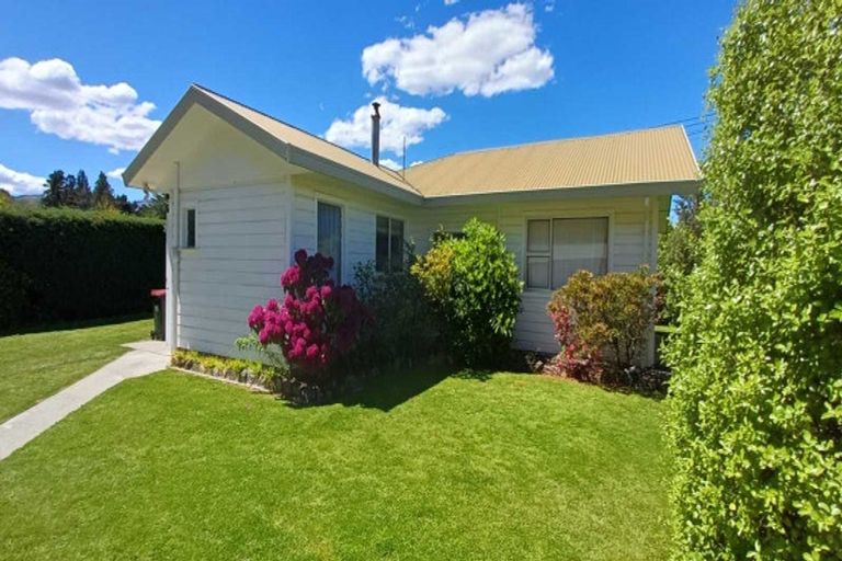 Photo of property in 69 Gordon Street, Kurow, 9435