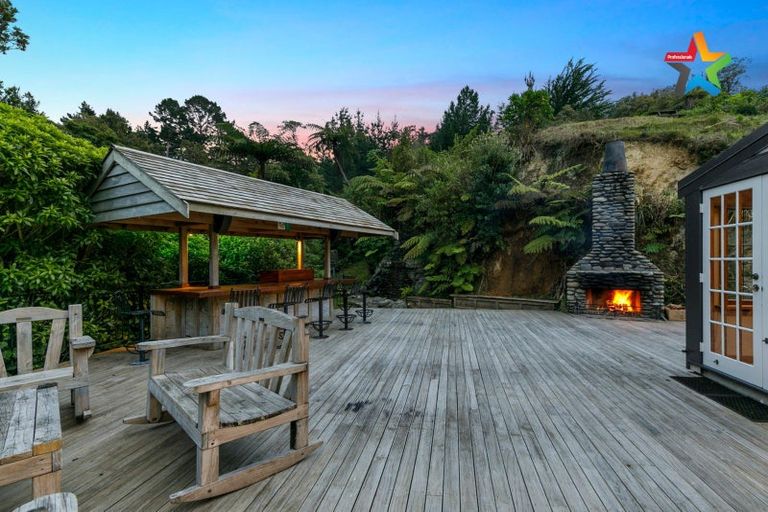 Photo of property in 345 Hebden Crescent, Kelson, Lower Hutt, 5010