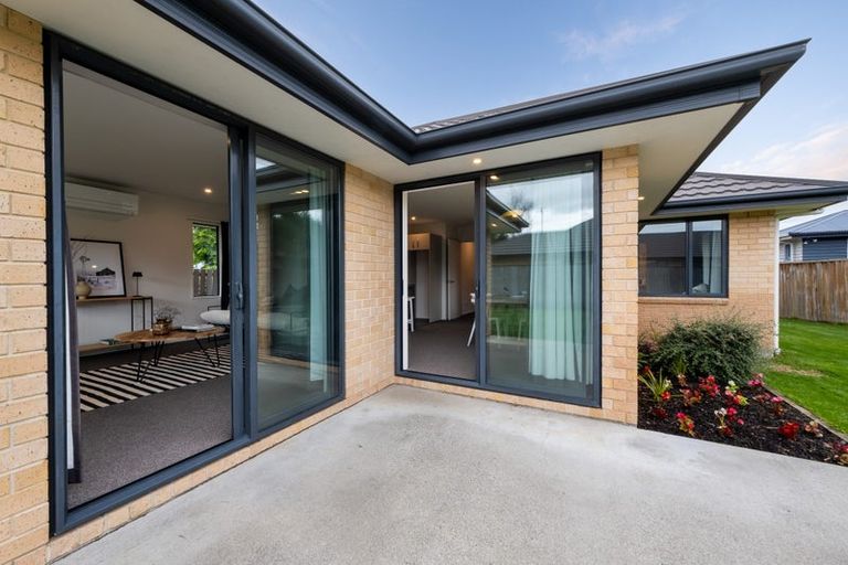 Photo of property in 14 Gladstone Road, Woodend, 7610