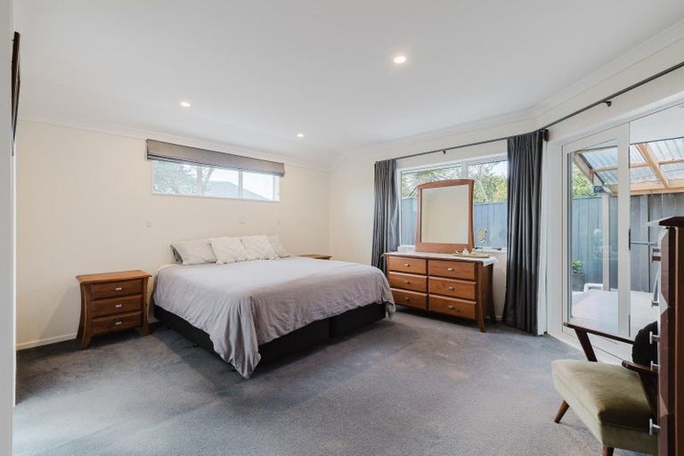 Photo of property in 4 Lourie Way, Fitzherbert, Palmerston North, 4410