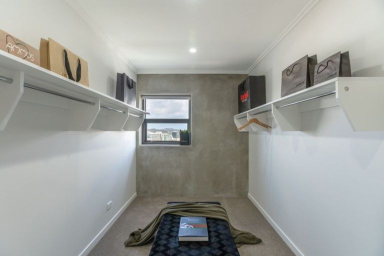 Photo of property in Frame Apartments, 1601/111 Molesworth Street, Thorndon, Wellington, 6011