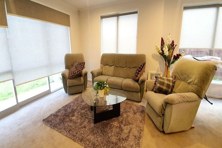 Photo of property in 22 Kapia Drive, Takanini, 2112