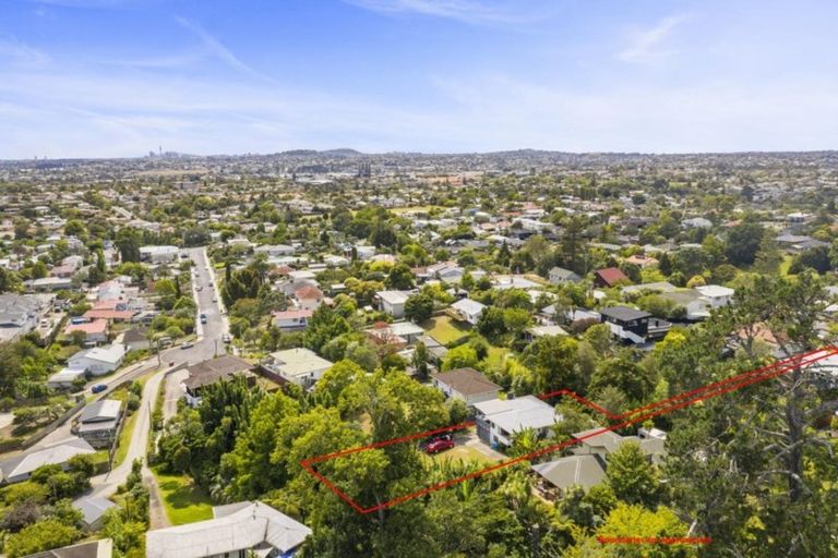 Photo of property in 56a Fairmount Road, Titirangi, Auckland, 0604