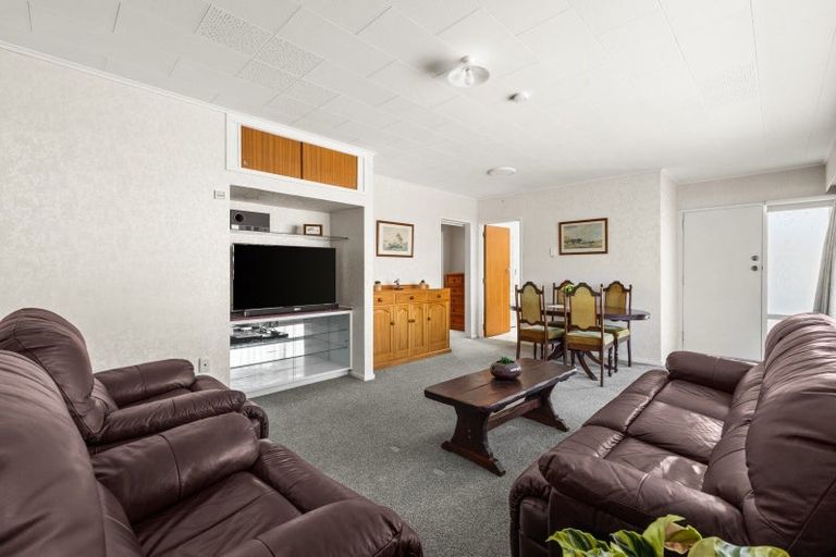 Photo of property in 2/24 White Street, Taradale, Napier, 4112