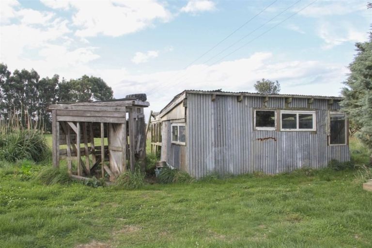 Photo of property in 17 Settlement Road, Papatotara, Tuatapere, 9691
