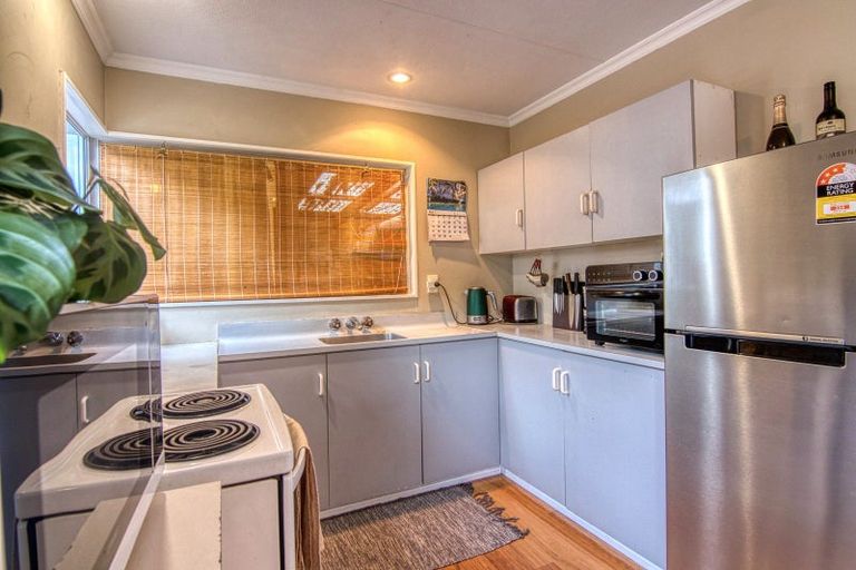 Photo of property in 3 Coromandel Court, Roslyn, Palmerston North, 4414