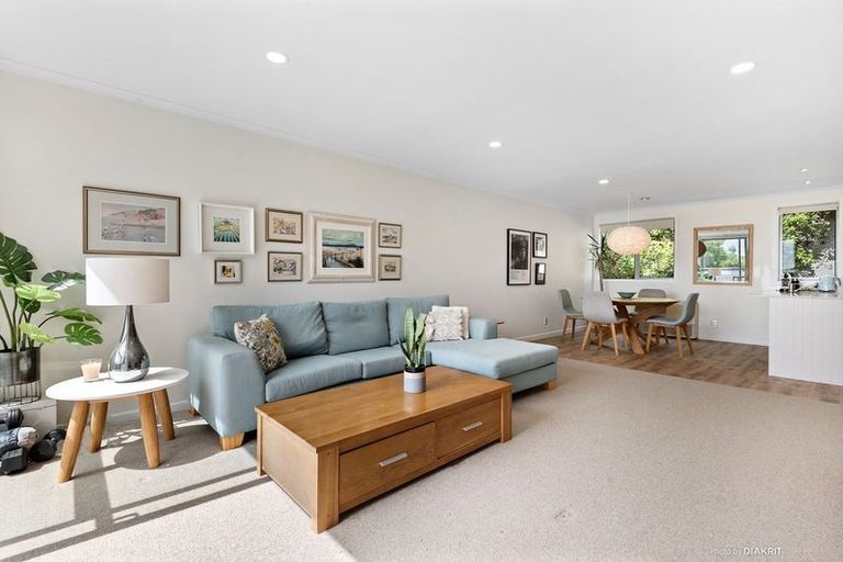 Photo of property in 12/27 The Rigi, Northland, Wellington, 6012