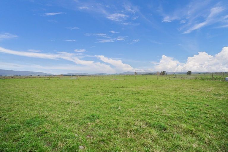 Photo of property in 565 Otautau Wreys Bush Road, Waikoura, Otautau, 9689