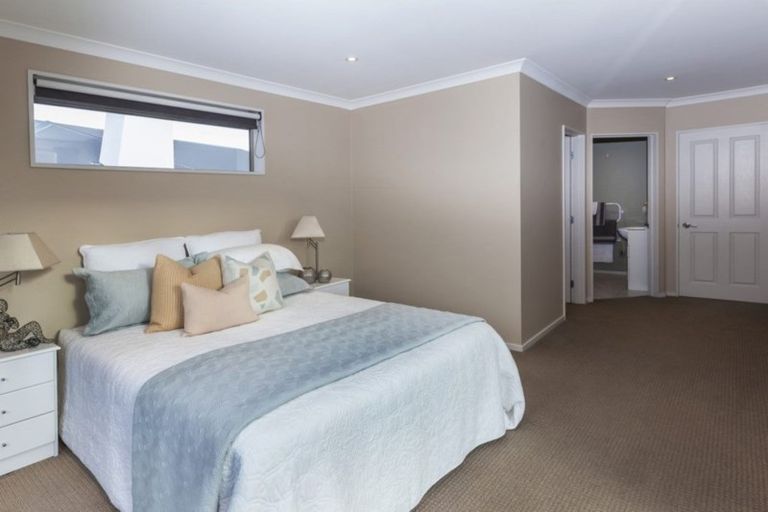 Photo of property in 7 Shield Place, Halswell, Christchurch, 8025