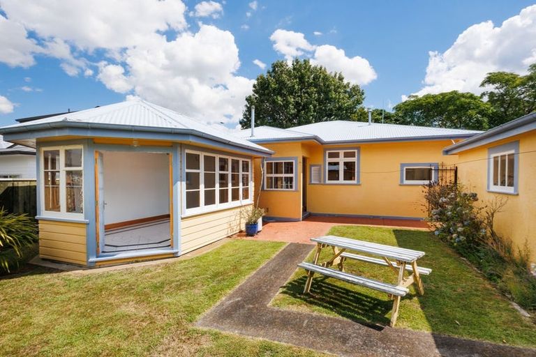 Photo of property in 311 Ruahine Street, Terrace End, Palmerston North, 4410