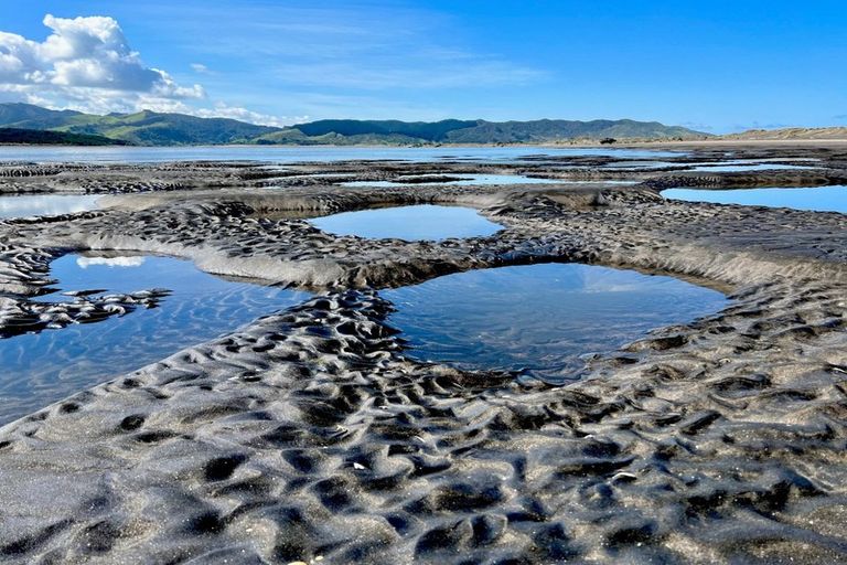 Photo of property in 23 Ocean View Road, Port Waikato, Tuakau, 2695