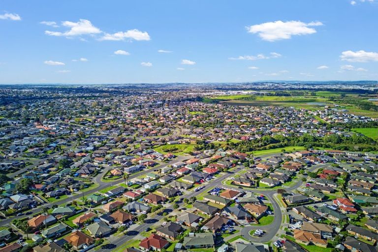 Photo of property in 118 Naylors Drive, Mangere, Auckland, 2022