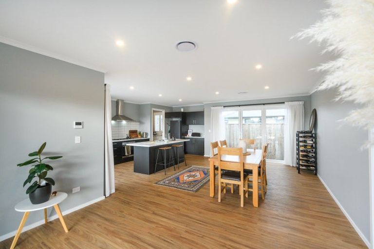 Photo of property in 2 Oldfield Lane, Marton, 4710