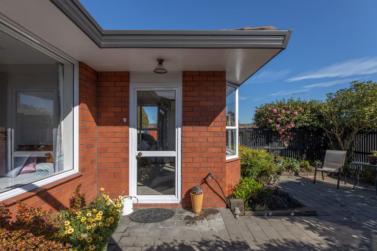 Photo of property in 1/25 Peebles Drive, Hei Hei, Christchurch, 8042