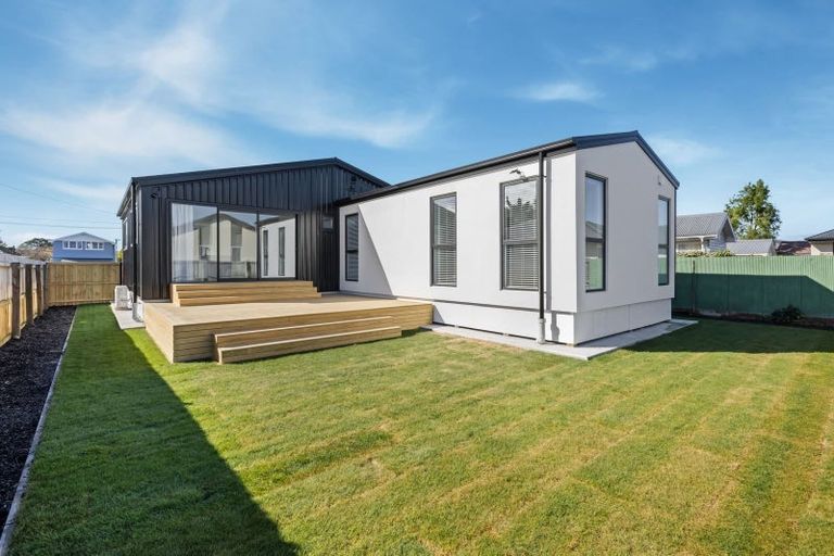 Photo of property in 80 Sinclair Street, New Brighton, Christchurch, 8083