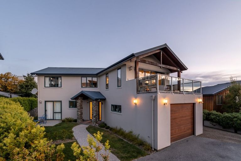 Photo of property in 107a Kings Drive, Wanaka, 9305