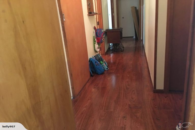 Photo of property in 30 Megan Avenue, Pakuranga Heights, Auckland, 2010