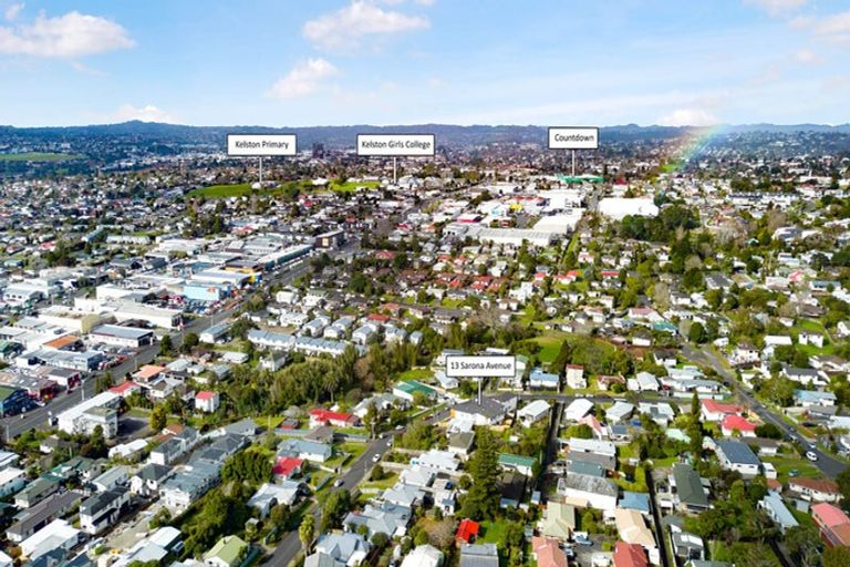 Photo of property in 4/13 Sarona Avenue, Glen Eden, Auckland, 0602