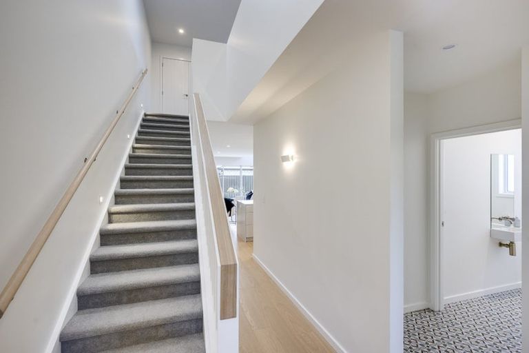 Photo of property in 38a Aspiring Drive, Poraiti, Napier, 4112