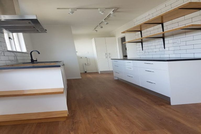 Photo of property in 2/15 Tasman Drive, Opaheke, Papakura, 2113