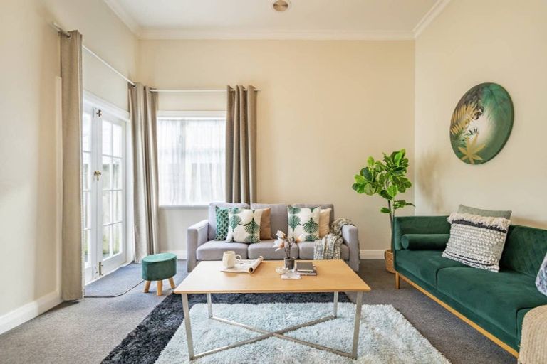 Photo of property in 22 Elizabeth Street, Petone, Lower Hutt, 5012