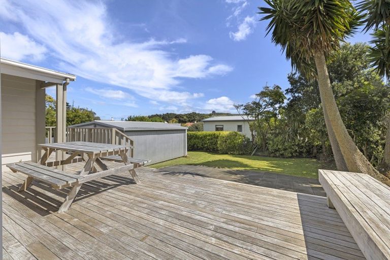 Photo of property in 22 Wallis Street, Raglan, 3225