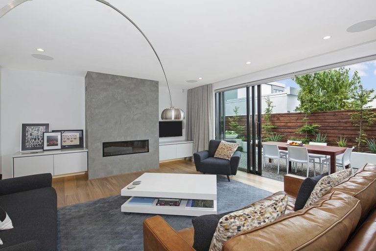 Photo of property in 39 Winchester Street, Merivale, Christchurch, 8014