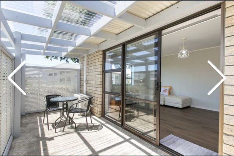 Photo of property in 1/2 West Street, Papakura, 2110