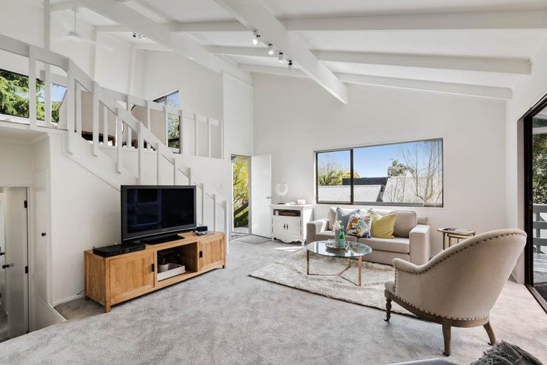 Photo of property in 10 Aylmer Court, Eastern Beach, Auckland, 2012