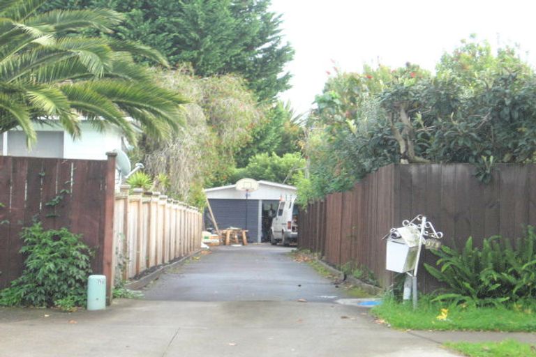 Photo of property in 375 Bucklands Beach Road, Bucklands Beach, Auckland, 2012