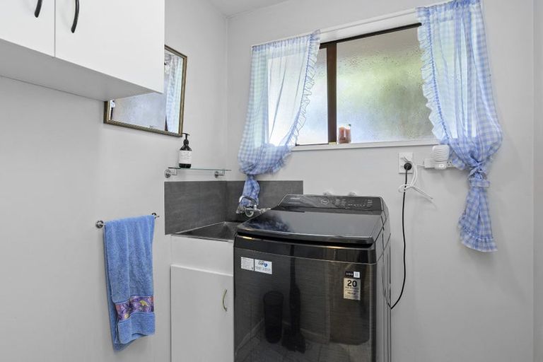 Photo of property in 3 Mulberry Place, Redwood, Christchurch, 8051