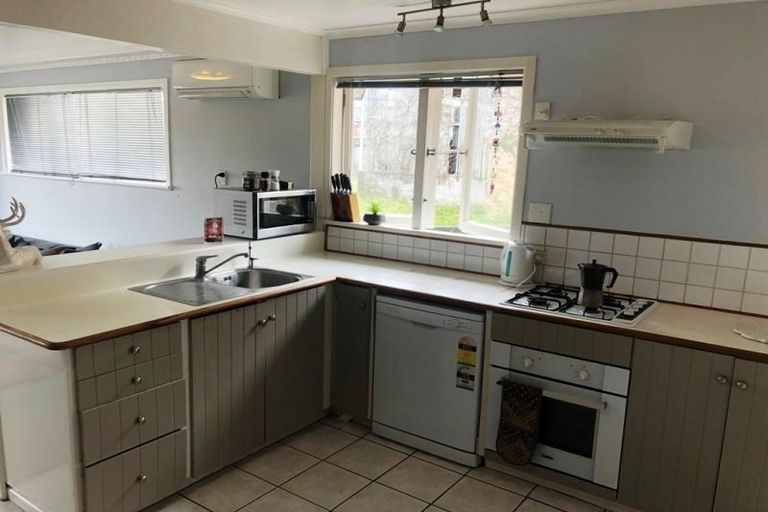 Photo of property in 64 Forest Lake Road, Forest Lake, Hamilton, 3200